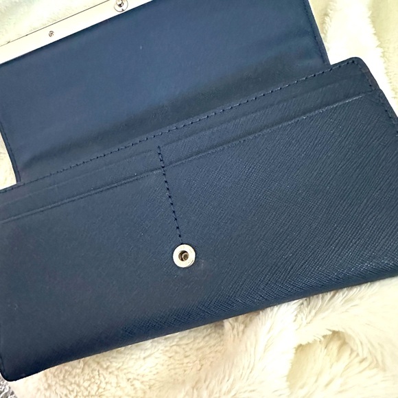Michael Kors Navy blue wallet - Picture 2 of 5